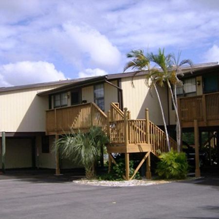 River Wilderness Waterfront Cabins 大沼泽地市 外观 照片