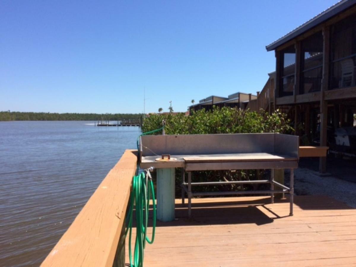 River Wilderness Waterfront Cabins 大沼泽地市 外观 照片